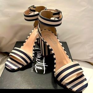 Nanette by Nanette Lepore adorable, navy and cream, stripe, chunky heel.